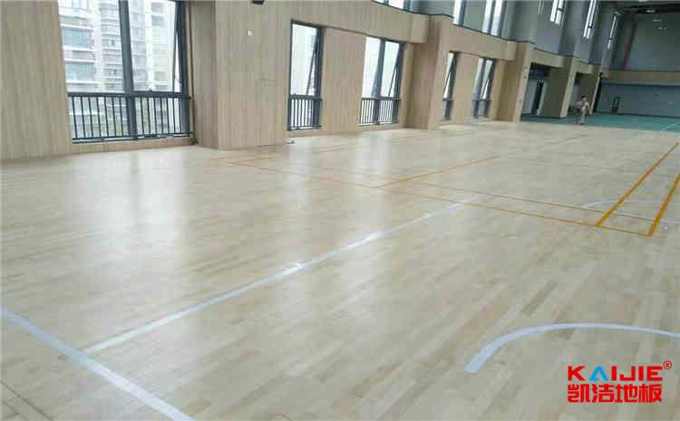 學(xué)校舞臺(tái)木地板打磨翻新